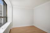 1460 Sandburg Terrace - Photo 22