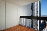 1460 Sandburg Terrace - Photo 9