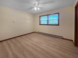 2025 Maple Road - Photo 8