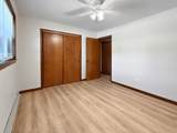 2025 Maple Road - Photo 9