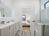 2471 Clybourn Avenue - Photo 18