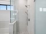 2471 Clybourn Avenue - Photo 19