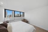1560 Sandburg Terrace - Photo 18