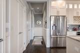 6438 Woodlawn Avenue - Photo 10