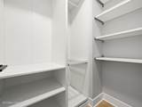 1455 Sandburg Terrace - Photo 12