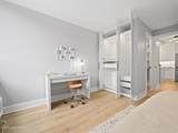 1455 Sandburg Terrace - Photo 14