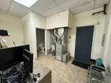 1706 Lawrence Avenue - Photo 3