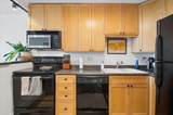 1560 Sandburg Terrace - Photo 5