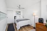 1560 Sandburg Terrace - Photo 9