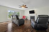 206 Tomaras Avenue - Photo 9
