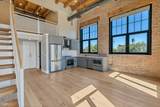 729 Sangamon Street - Photo 3