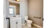 1621 Lawrence Cres - Photo 9