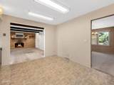 10s240 Hampshire Lane - Photo 12