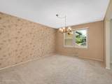 10s240 Hampshire Lane - Photo 8