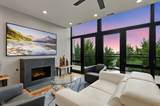 3946 Ravenswood Avenue - Photo 6
