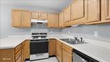 1440 Foxcroft Drive - Photo 7