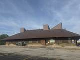 1601 52nd Avenue - Photo 2