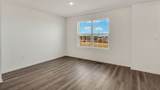 427 Lakeshore Court - Photo 14
