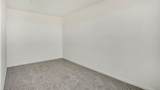 427 Lakeshore Court - Photo 4