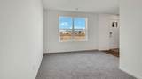 427 Lakeshore Court - Photo 5