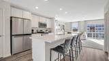 421 Lakeshore Court - Photo 15