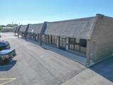 1541 Bourbon Parkway - Photo 2
