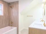 4727 Newcastle Avenue - Photo 16