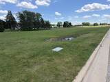 000 West Lawn Avenue - Photo 3