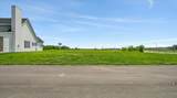 2076 Waters Edge Drive - Photo 2