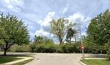 24w554 Burlington Avenue - Photo 1