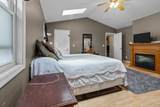 404 Burbank Street - Photo 9