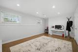 890 Yorkshire Drive - Photo 16