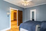 945 Hyde Park Boulevard - Photo 10