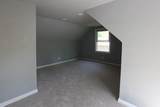 305 Glenice Parkway - Photo 10
