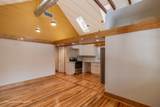 6334 Saint Lawrence Avenue - Photo 7