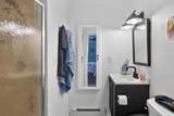 2415 Glen Place - Photo 17
