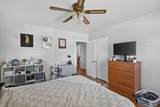 2415 Glen Place - Photo 19