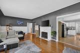 2415 Glen Place - Photo 3