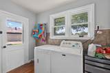 2415 Glen Place - Photo 9