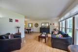 1521 Hillcrest Court - Photo 3