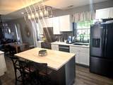 2828 Lombard Avenue - Photo 9