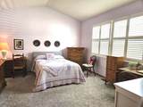 1526 Benzie Circle - Photo 19