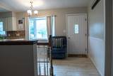 810 42nd Street - Photo 8