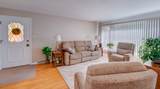 327 Holly Court - Photo 9