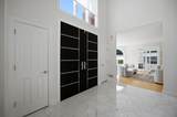 1464 Tyrell Avenue - Photo 2