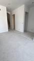 513 28th Place - Photo 4