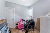 7553 Saint Lawrence Avenue - Photo 11