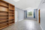 6240 Avondale Avenue - Photo 24