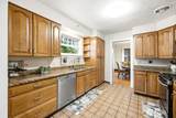 186 Du Bois Avenue - Photo 9