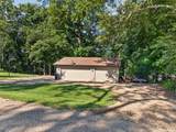 1669 Lakeside Court - Photo 3